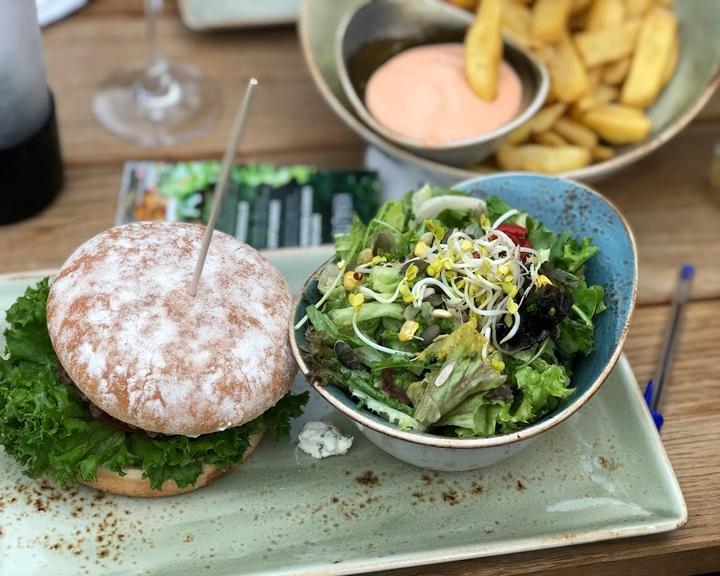 HANS IM GLUECK Burgergrill & Bar- Bonn Beuel